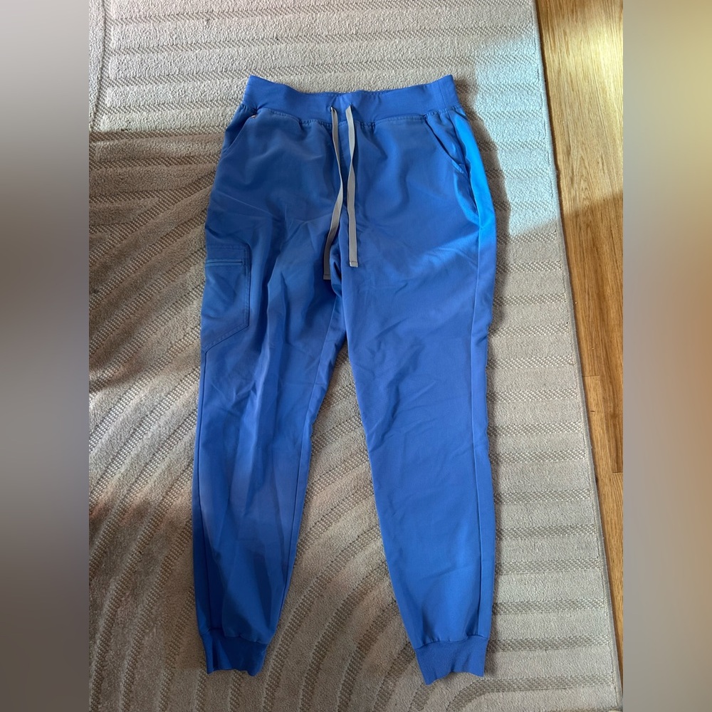 Figs Women’s Ceil Blue Jogger Scrub Pants in Large Tall